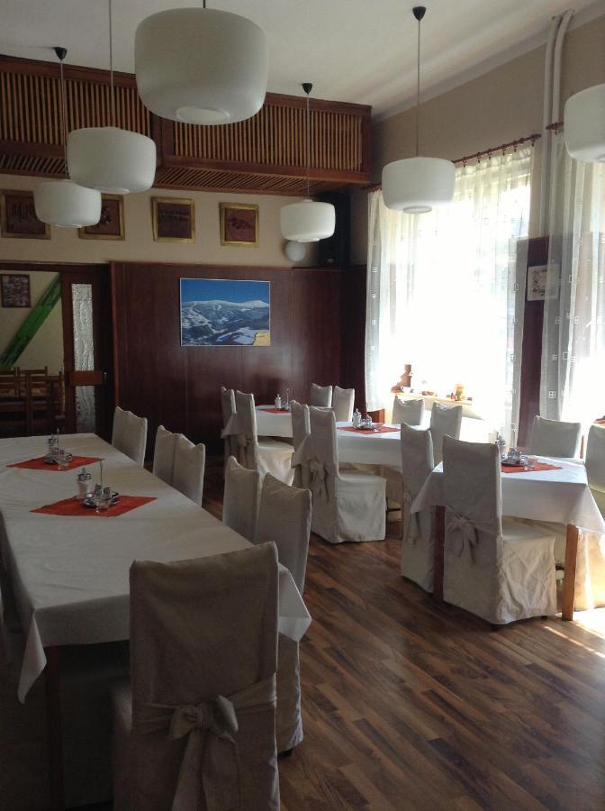 רוקיטניצה נאד איז'רו Hotel Krakonos מראה חיצוני תמונה